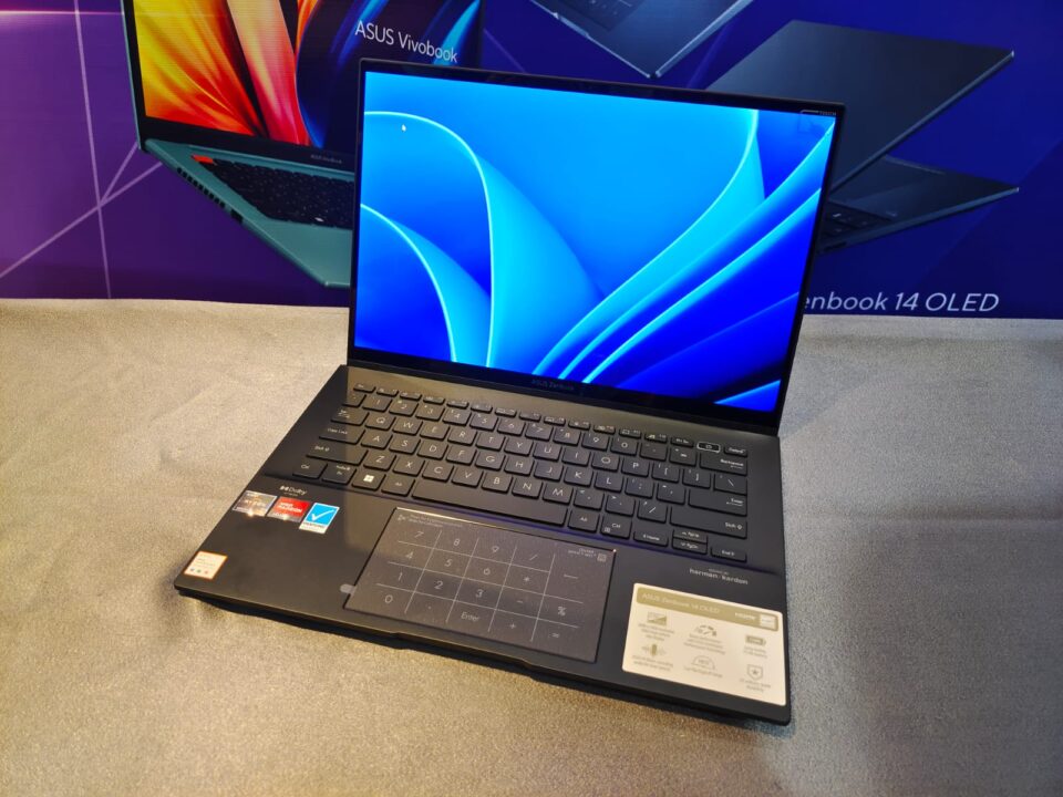 ASUS Zenbook 14 OLED versi AMD