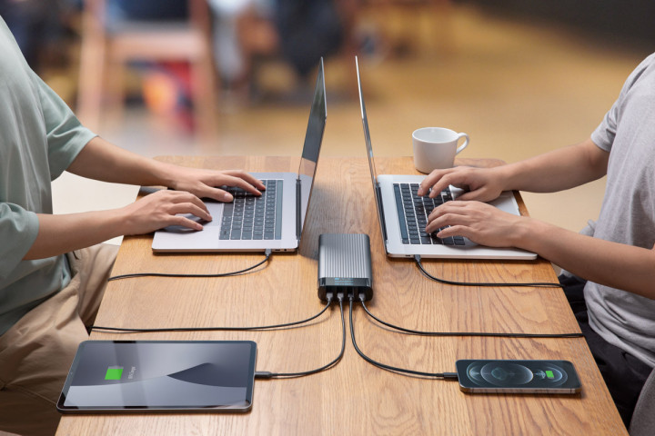 HYPER Rilis Powerbank USB-C 245W Pertama di Dunia 2 HyperJuice 245W USB C Battery Pack1