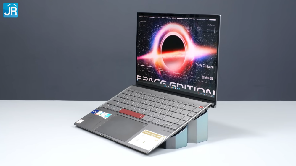 ASUS Zenbook 14X OLED Space Edition UX5401 26