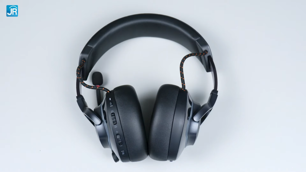 JBL Quantum 810 Quantum Stream 17