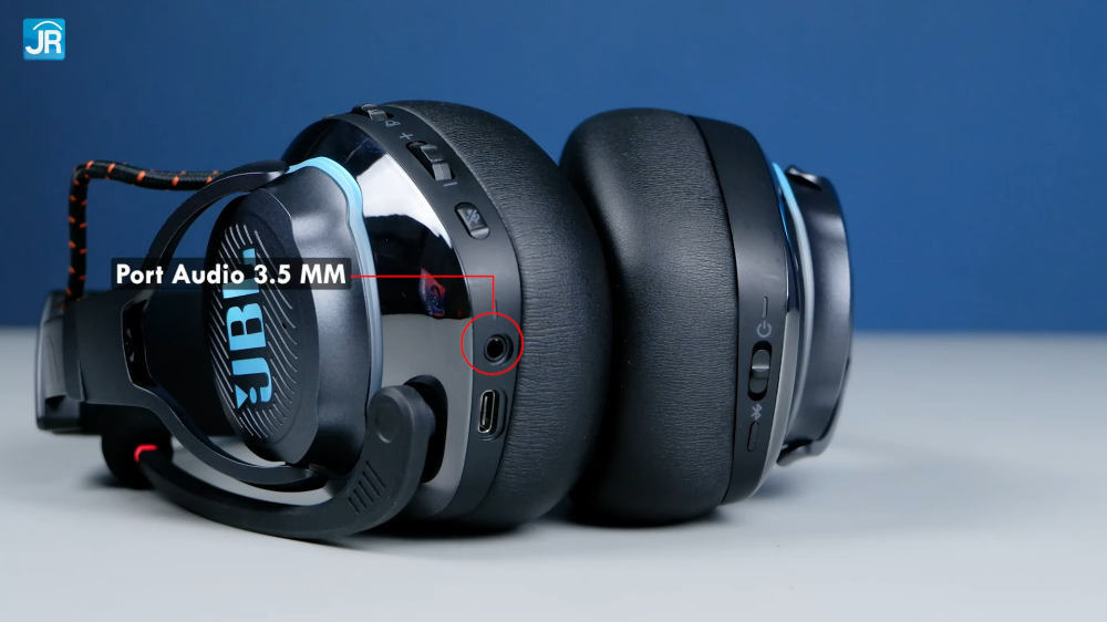 JBL Quantum 810 Quantum Stream 22