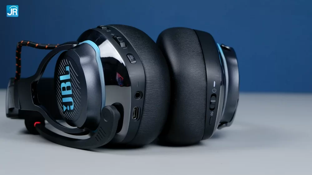 JBL Quantum 810 Quantum Stream 29