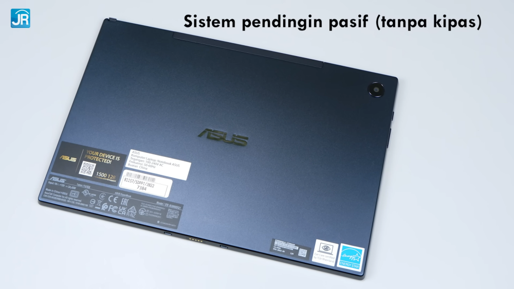 ASUS Expertbook B3 Detachable B3000 35