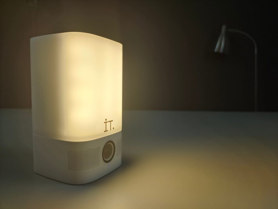 review produk IoT IT Immersive Tech