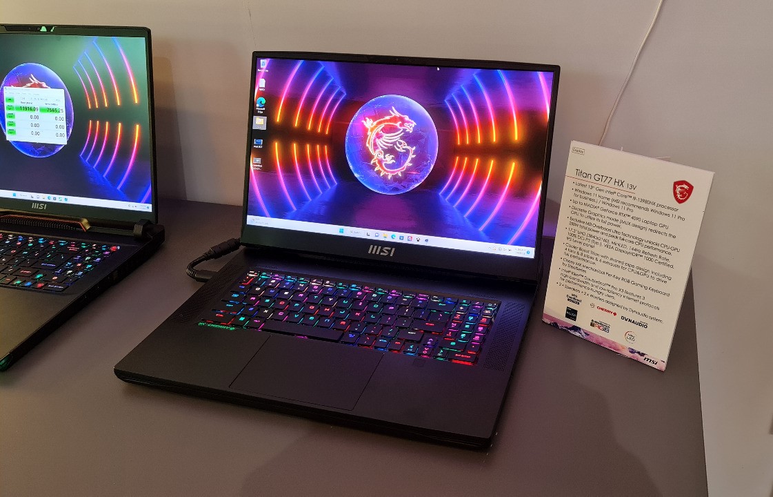 MSI TITAN GT77
