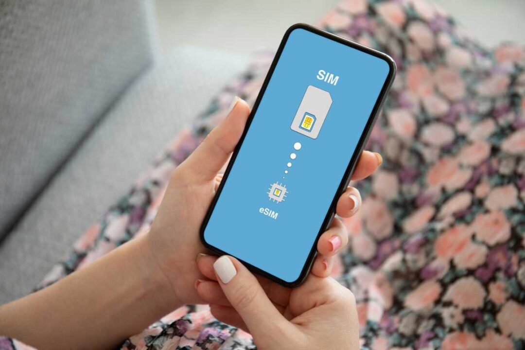 Android Akan Dukung Transfer eSIM Antar Perangkat 10 03bf6b3fcfe5d133f75cf6b5c7acac84