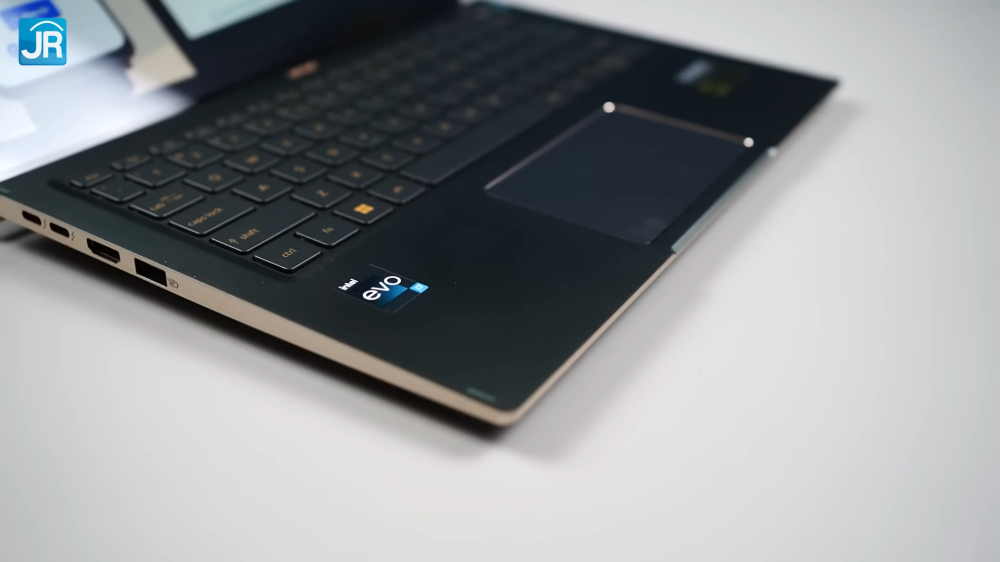 Review Acer Swift 14 (SF14-71T-75UX): Laptop Mewah yang Super Kencang 3 Acer Swift 14 SF14 71T 75UX 12