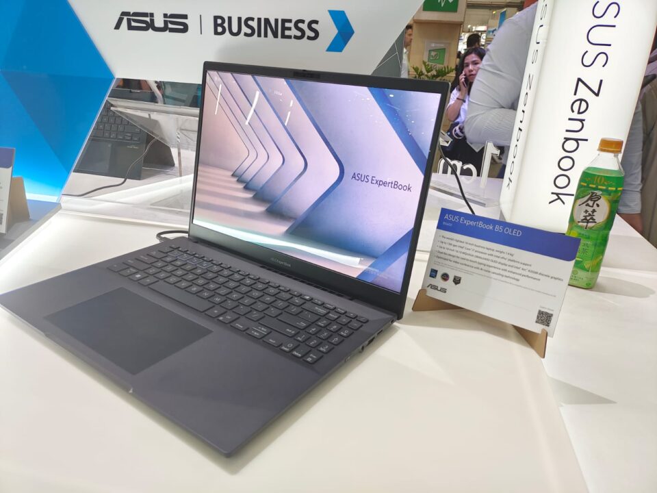 Produk-produk Terbaru ASUS di Computex 2023 3 7. Expertbook B5 OLED