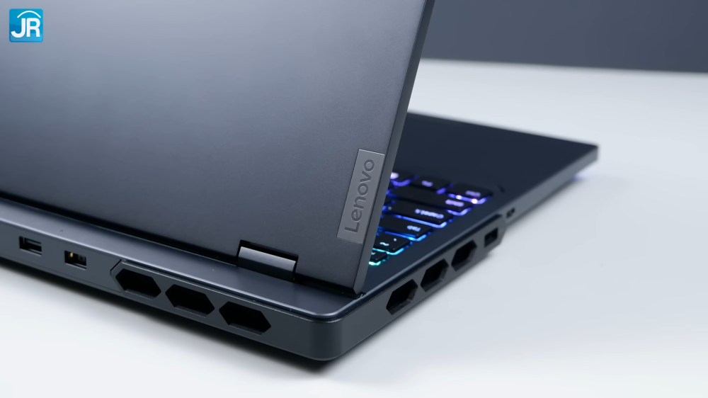 Lenovo Legion Pro 7i 15
