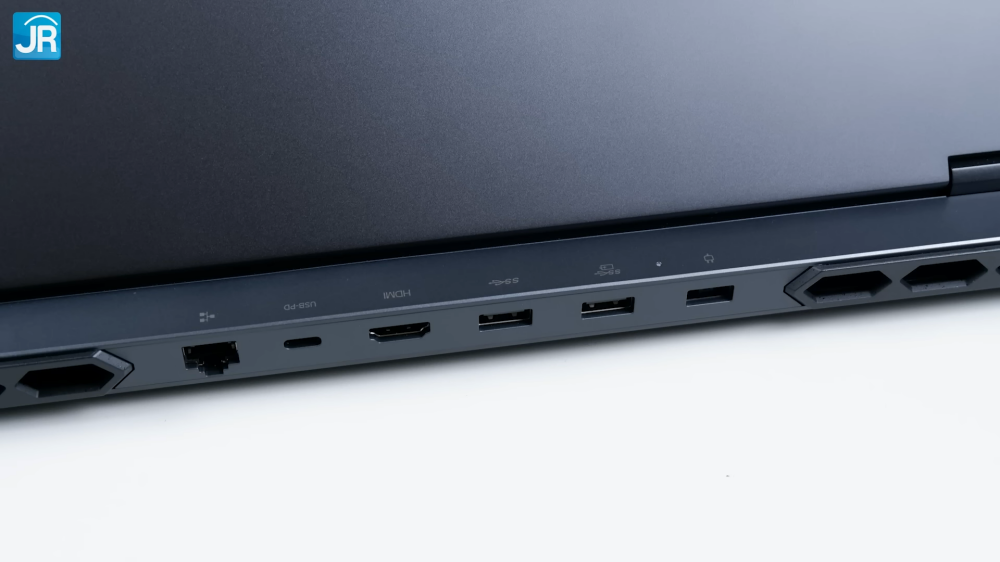 Lenovo Legion Pro 7i 24