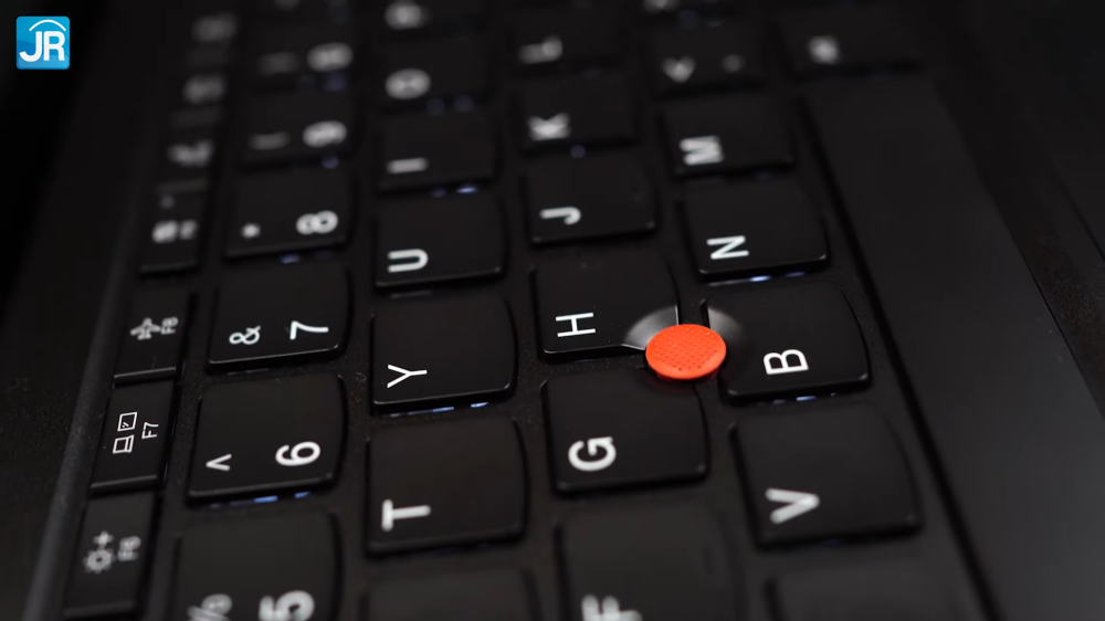 Review Lenovo ThinkPad Z13 Gen 1: Laptop Bisnis Mungil, Elegan, dan Kencang 15 Lenovo ThinkPad Z13 Gen 1 24