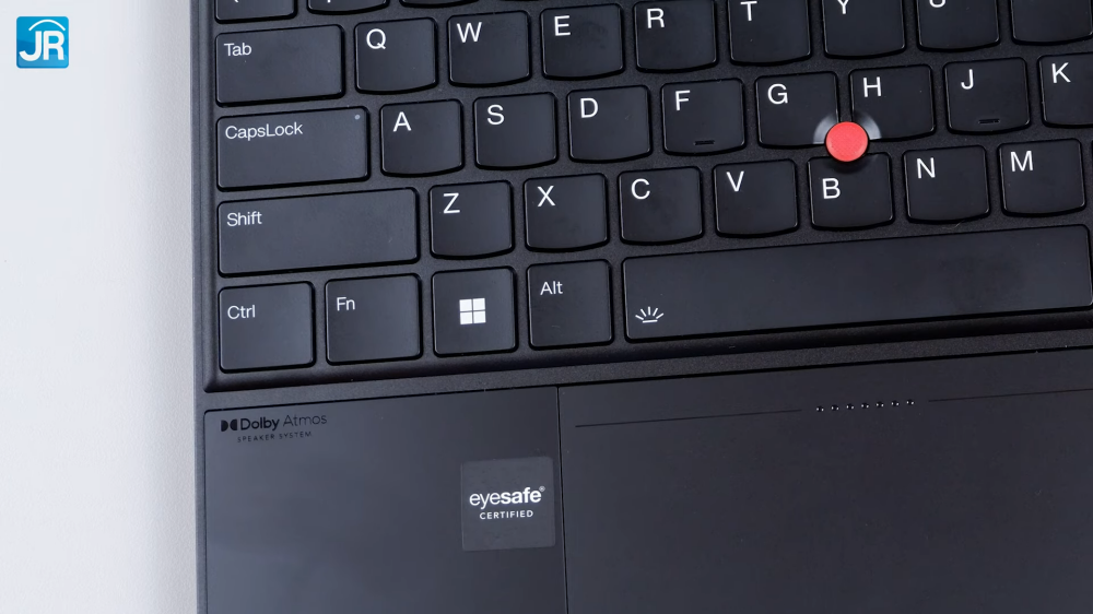 Review Lenovo ThinkPad Z13 Gen 1: Laptop Bisnis Mungil, Elegan, dan Kencang 16 Lenovo ThinkPad Z13 Gen 1 25