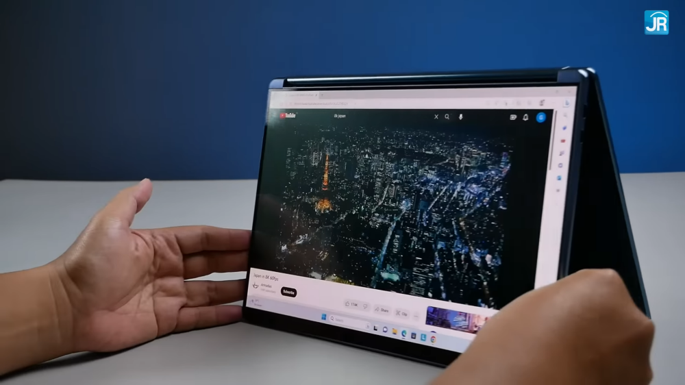 Lenovo Yoga Book 9i 26