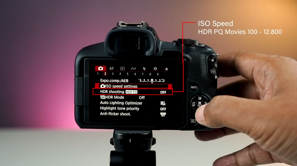 Canon EOS R50 13
