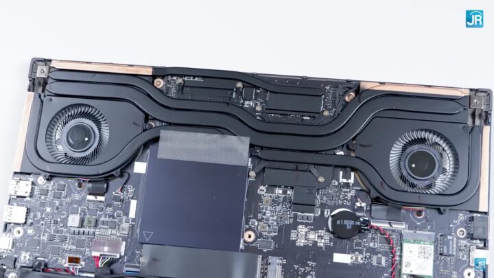 Review MSI Stealth 16 Studio A13V 39