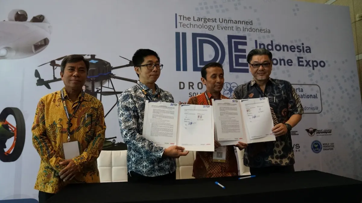 Axioo Sekar Agri: Drone Penyemprot Buat Petani Modern 2 Axioo Sekar Agri MOU