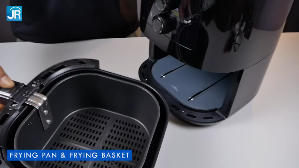 Review Philips Airfryer HD9200/91: Memasak Lebih Sehat dan Irit 4 Philips Airfryer HD9200 91 4