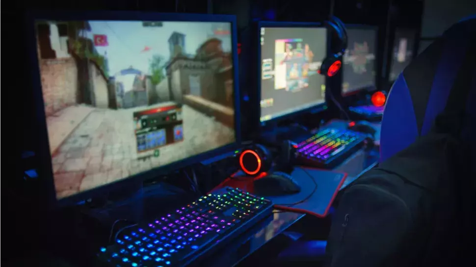 Windows 11 Akan Dukung Dynamic Refresh Rate untuk Multi-Monitor