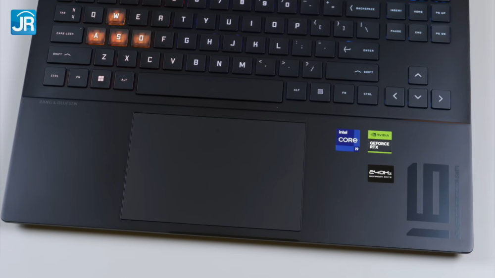 HP OMEN Transcend 16 u0046TX 23