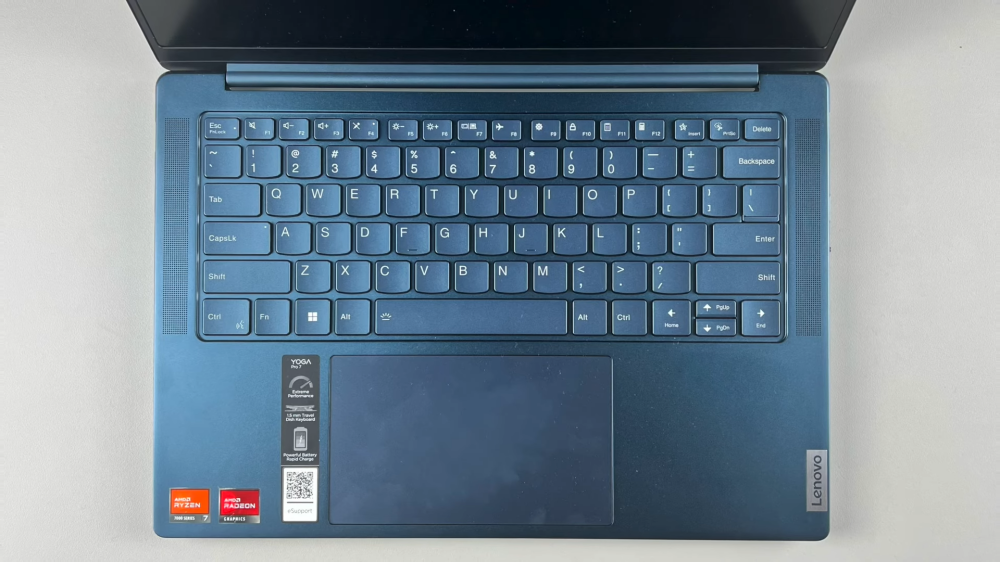 Review Lenovo Yoga Pro 7 (14APH8): Laptop Profesional AMD Ryzen 7, Tipis, Premium dan Super Kencang! 9 Lenovo Yoga Pro 7 14APH8 16