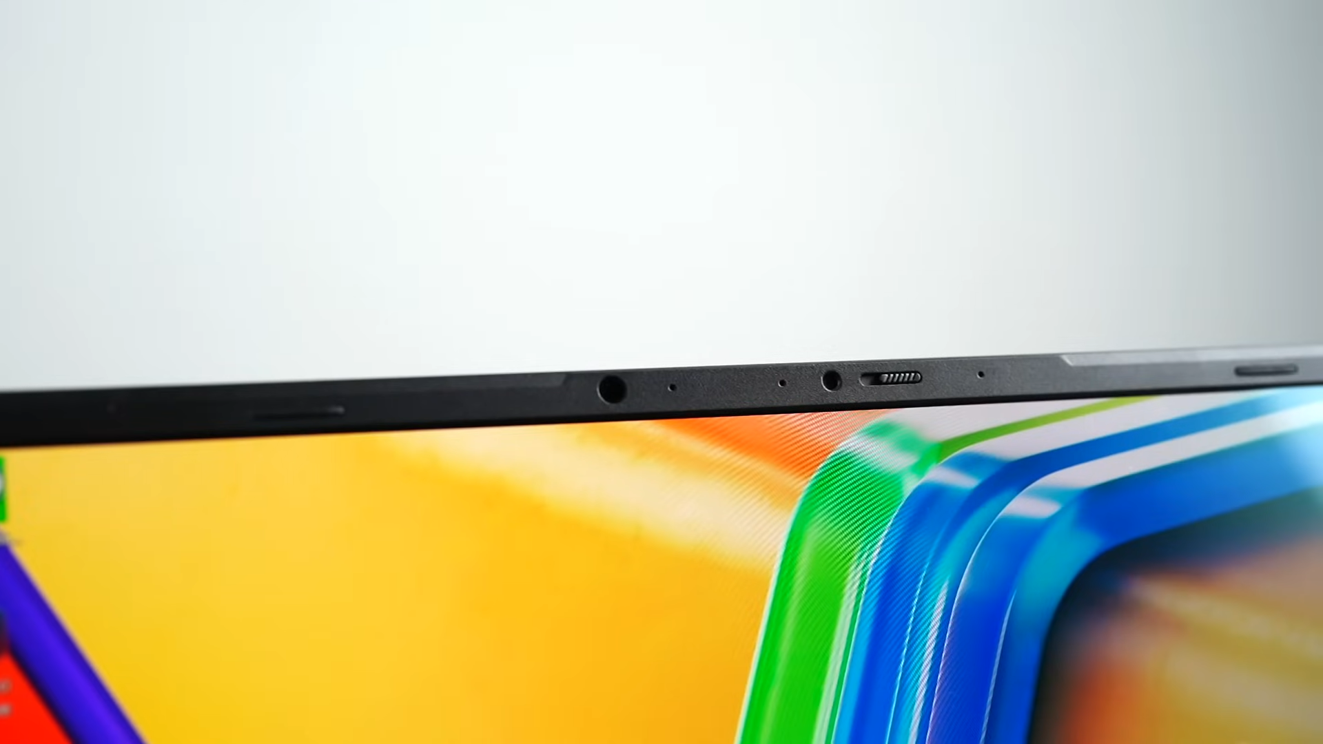 Review ASUS Vivobook Pro 16 OLED (K6602): Laptop Kencang Para Content Creator 9 ASUS Vivobook Pro 16 OLED K6602 18