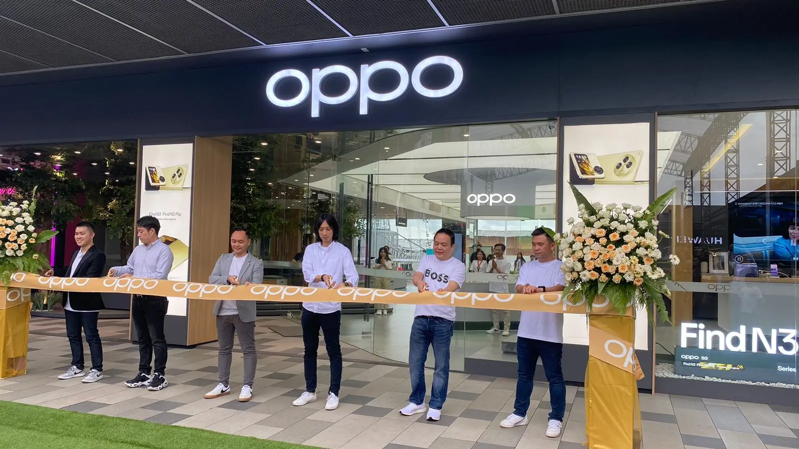 OPPO Resmikan Premium Outlet di Kawasan PIK 2, Terbesar se-Jabodetabek