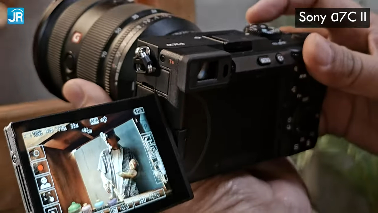 Sony Alpha 7C II 6