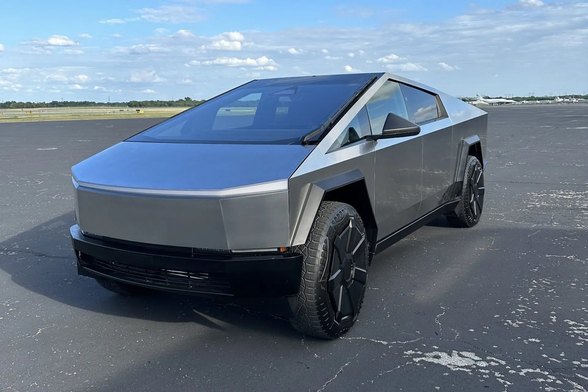 Resmi Diumumkan, Tesla Cybertruck Dibanderol Nyaris Rp 1 Miliar • Jagat