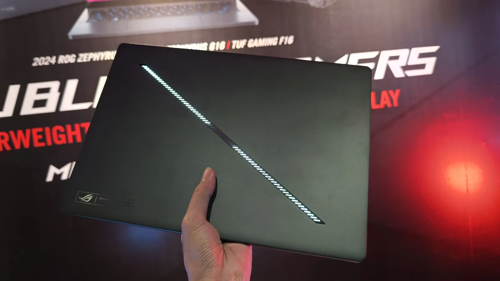 Segera Hadir di Indonesia, Ini Keunggulan ROG Zephyrus G14 dan G16 (2024) 4 ASUS ROG Zephyrus G14 dan G16 2024 2