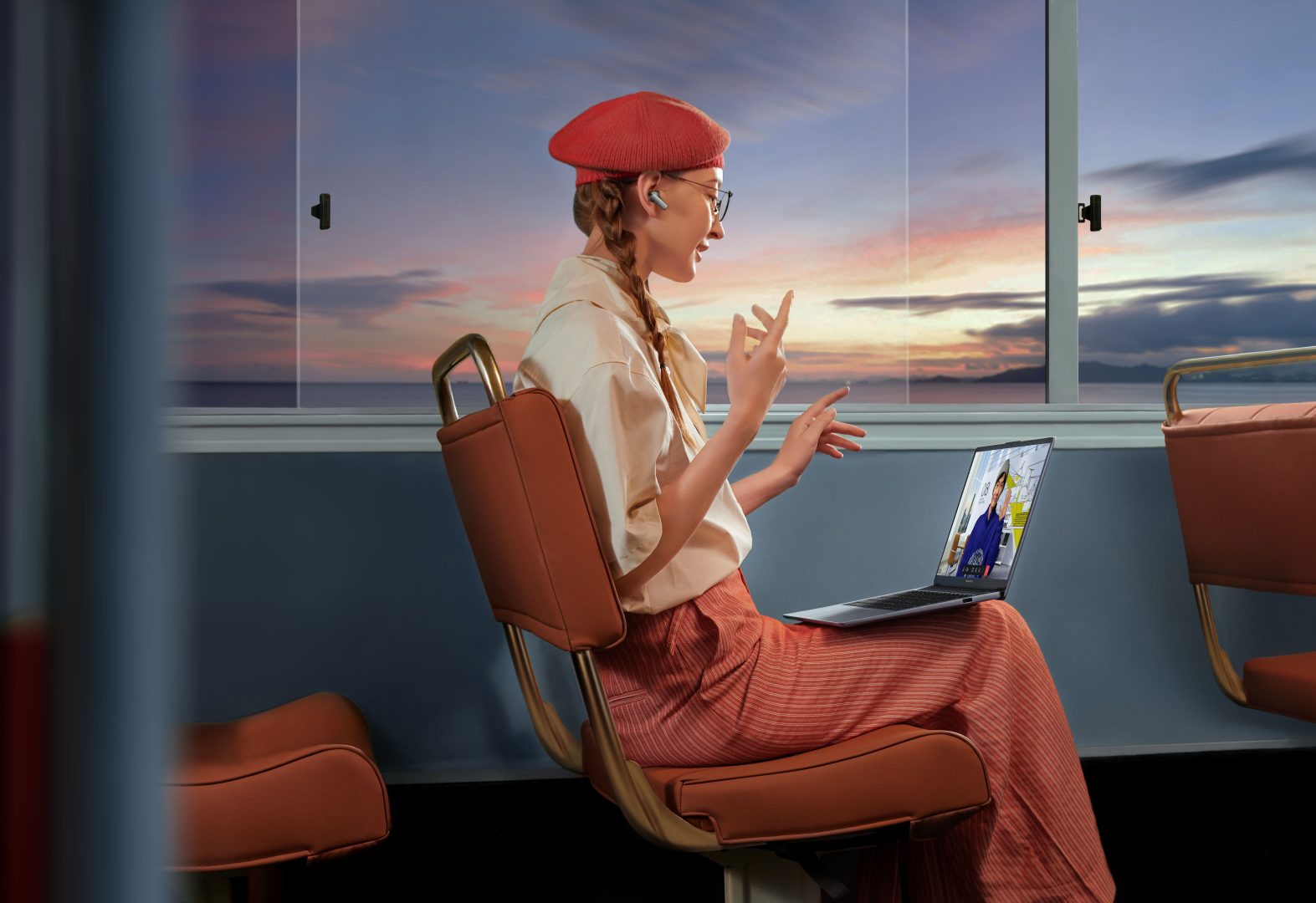 7. Bebas call tanpa gangguan dengan HUAWEI MateBook D 14