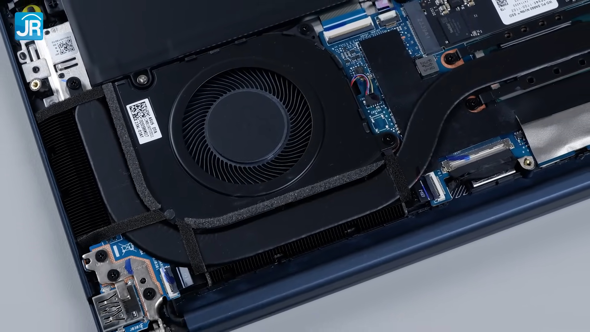 Review ASUS Zenbook 14 OLED (UX3405): Laptop Ringan Idaman! 20 ASUS Zenbook 14 OLED UX3405 29