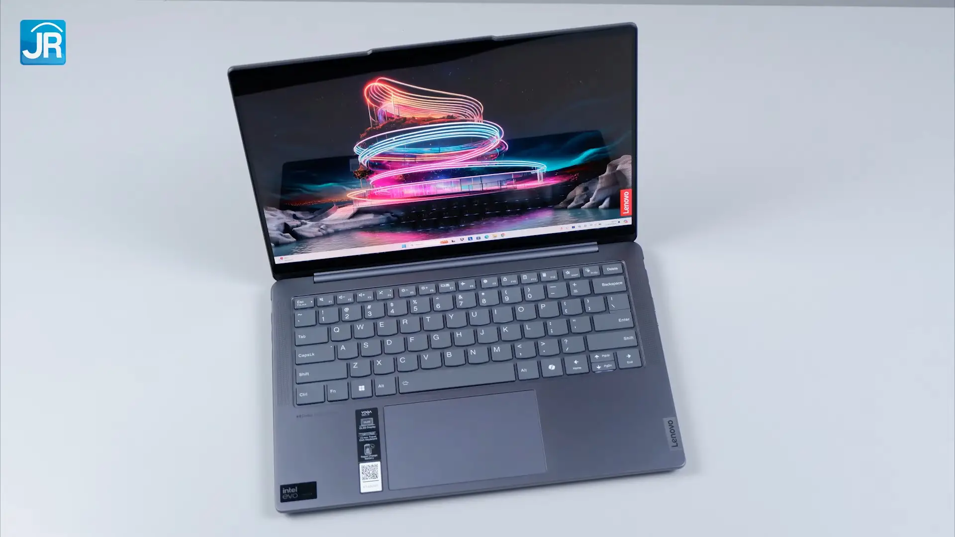 Review Lenovo Yoga Slim 7i (14IMH9): Daya Tahan Baterai Laptop 2024 Harusnya Begini! 2 Lenovo Yoga Slim 7i 14IMH9 8
