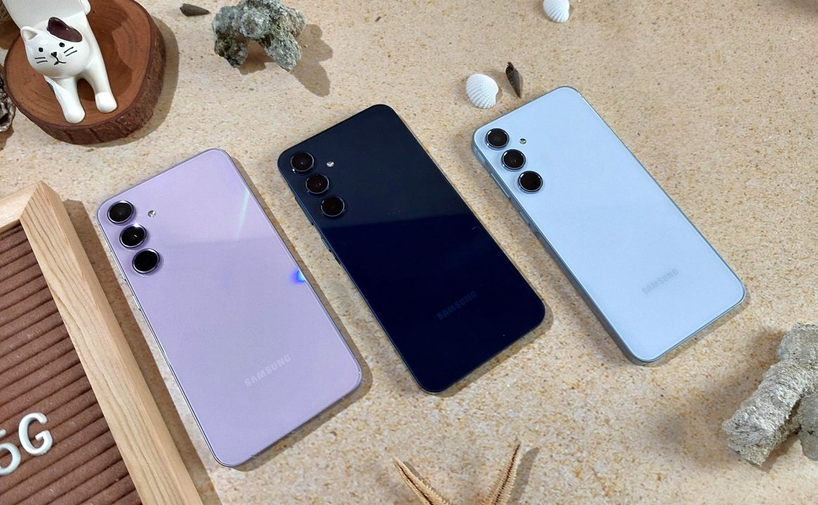 Galaxy A55 Jadi Smartphone Samsung Pertama Dapat Fitur Seamless Update, Apa Itu? 11 f2bdb72dbbc647a41127e34bc5a0fd83