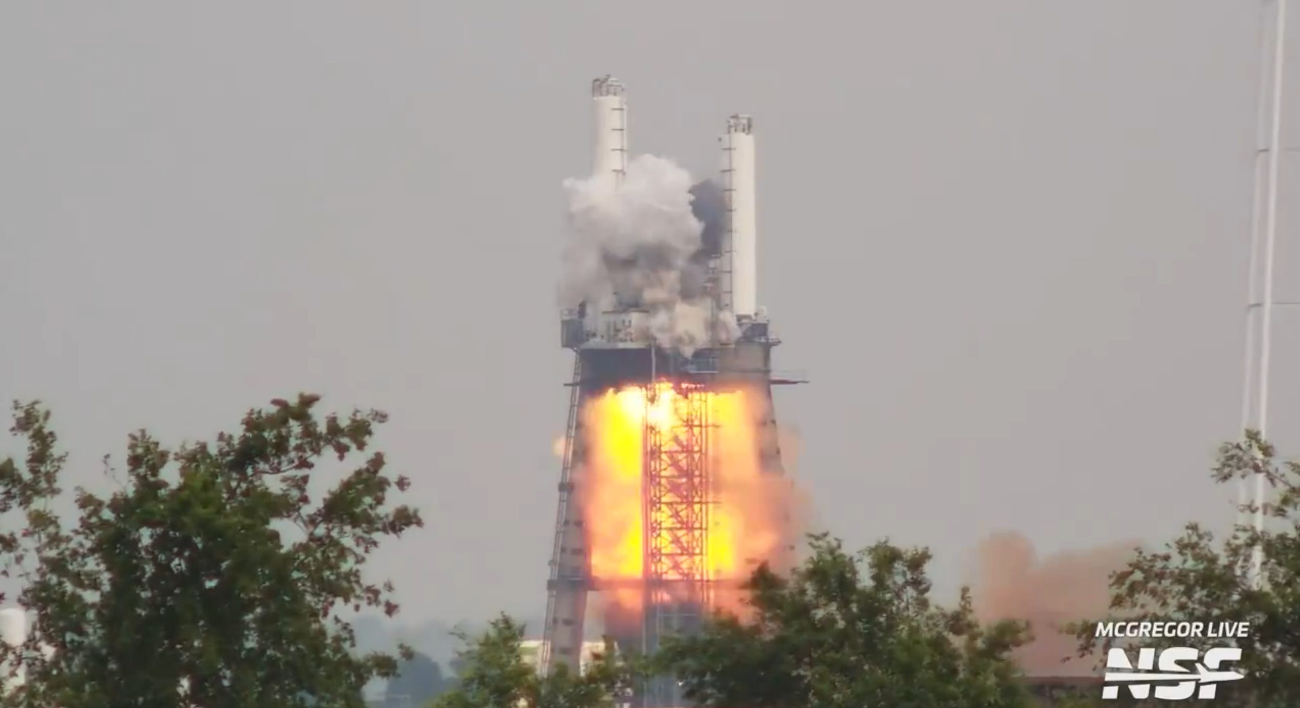 SpaceX uji coba kebakaran