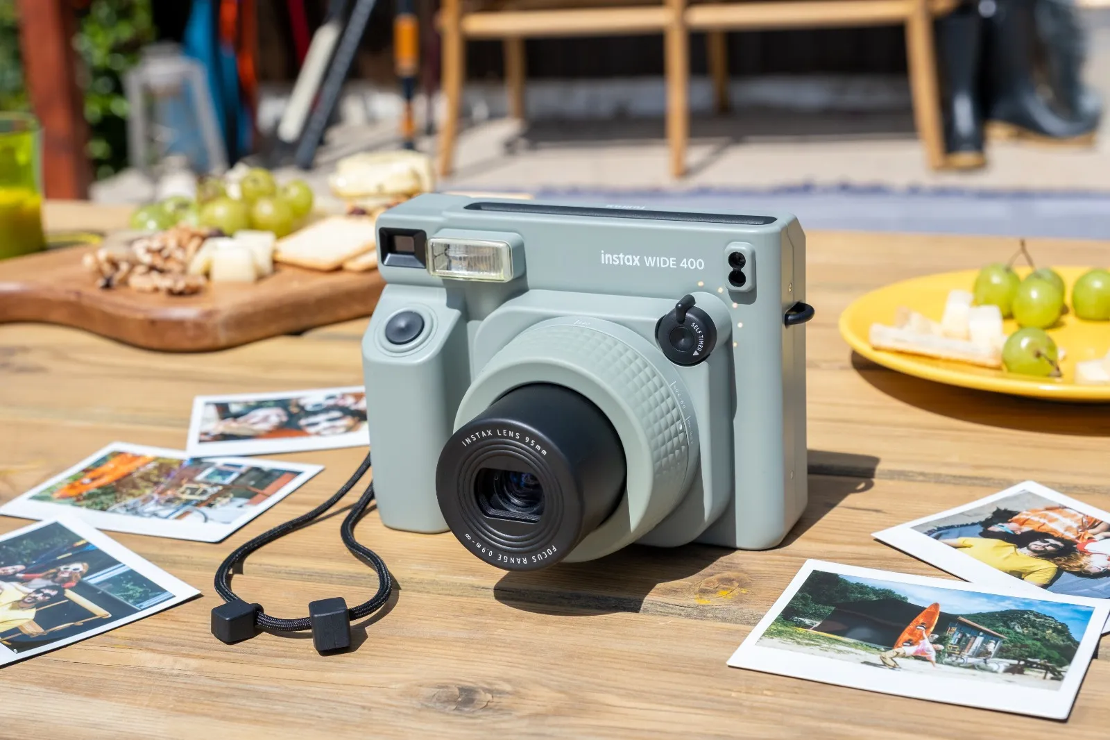 FUJIFILM instax WIDE 400 2