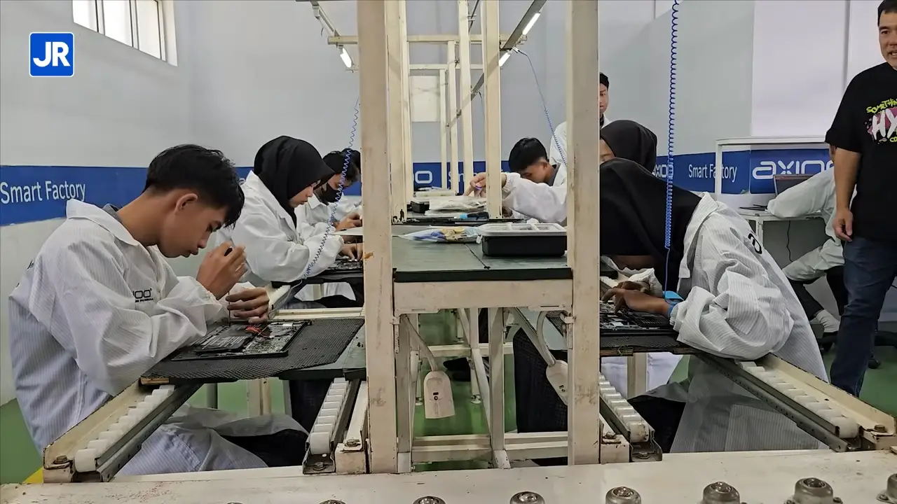 SMK Anti Pengangguran, Memang HARUSNYA SEPERTI INI_ Kunjungan ke SMK Pertiwi, Kuningan