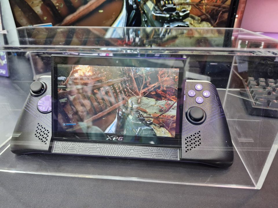 adata handheld gaming