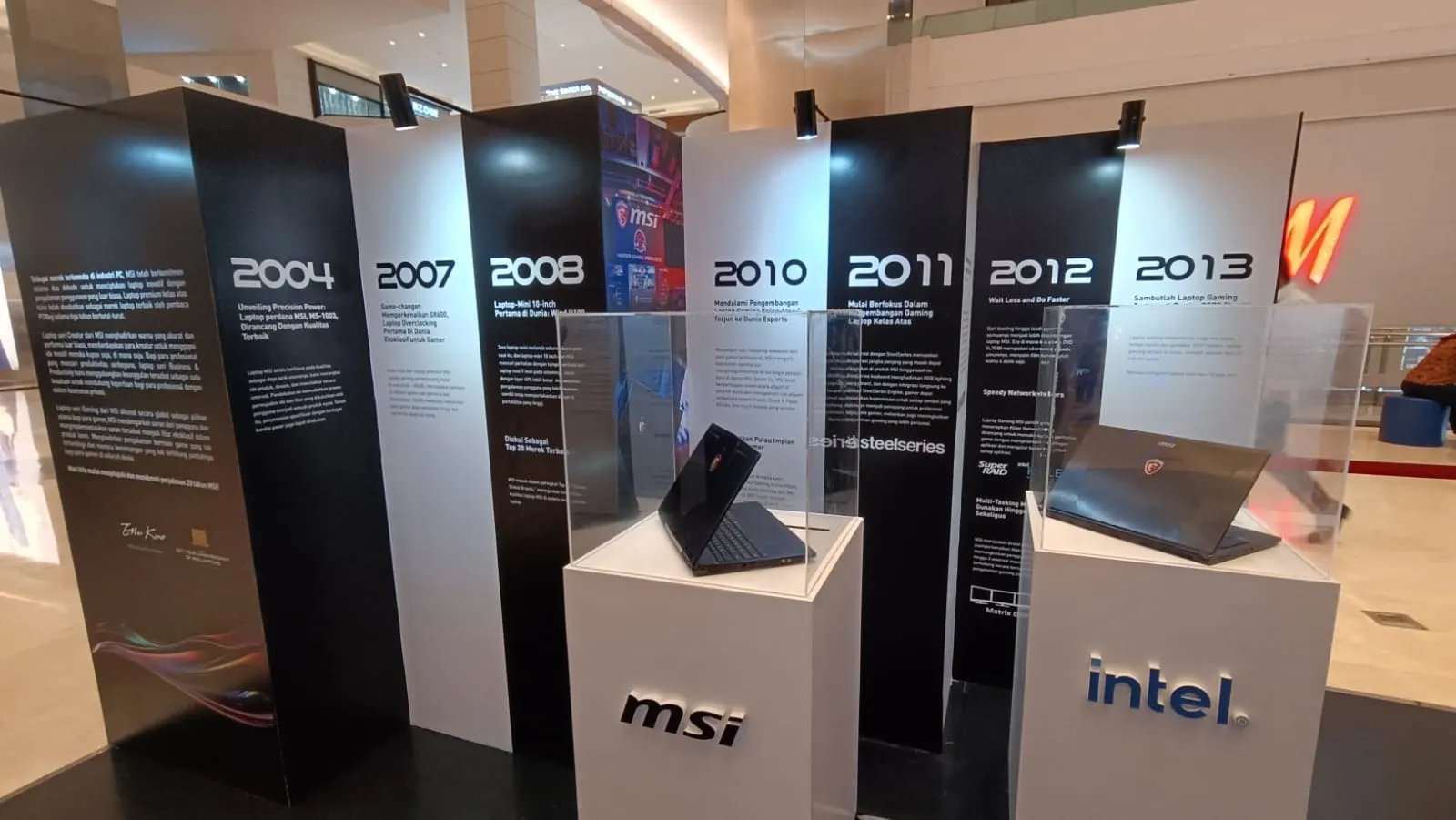 Rayakan Ultah ke-20, MSI Laptop Gelar Exhibition di Mall of Indonesia 7 MSI Laptop 20 tahun 2