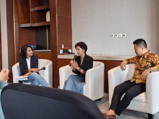 Yessie Yosetya, Direktur dan Chief Enterprise Business and Corporate Affairs Officer XL Axiata di AWS Summit Jakarta