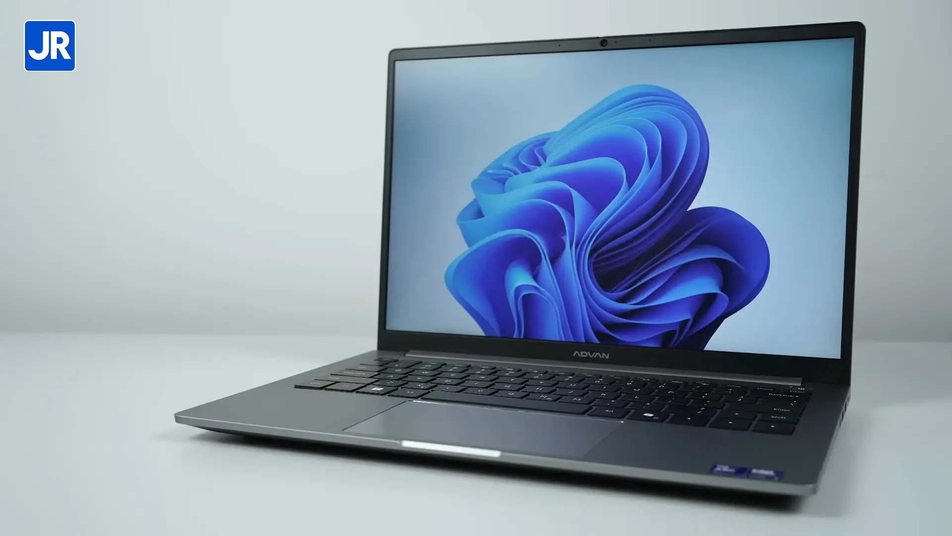 ADVAN AI Gen Ultra 19