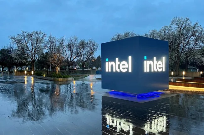 Qualcomm mau akuisisi Intel