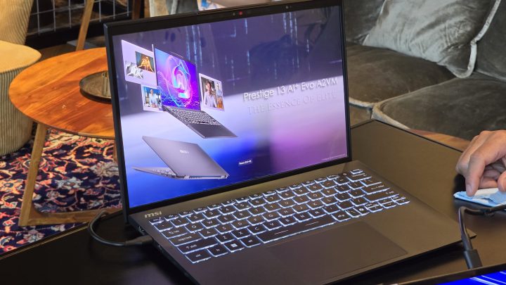 laptop MSI yang menggunakan prosesor Intel Lunar Lake