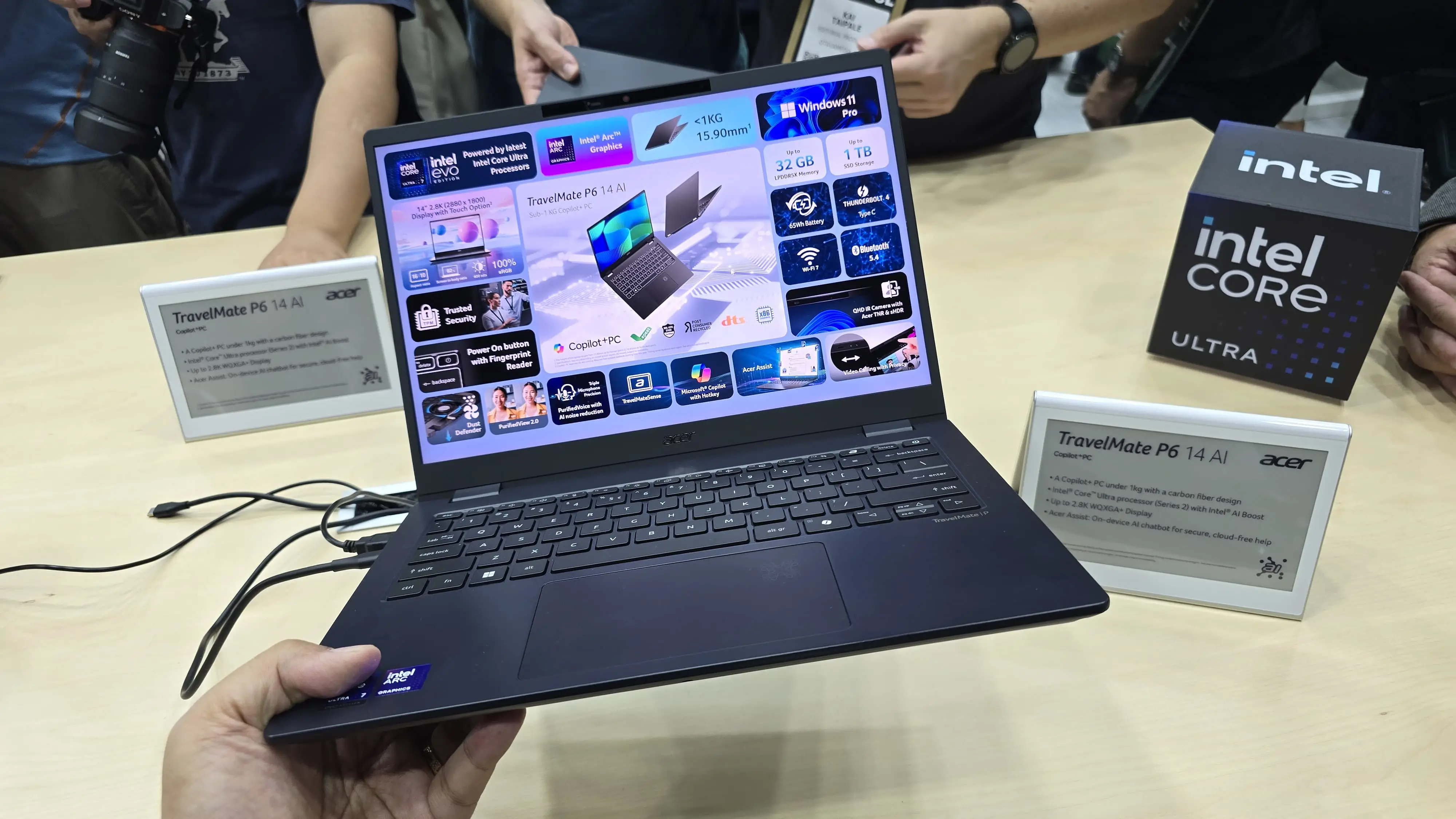 Acer TravelMate P6 14 AI