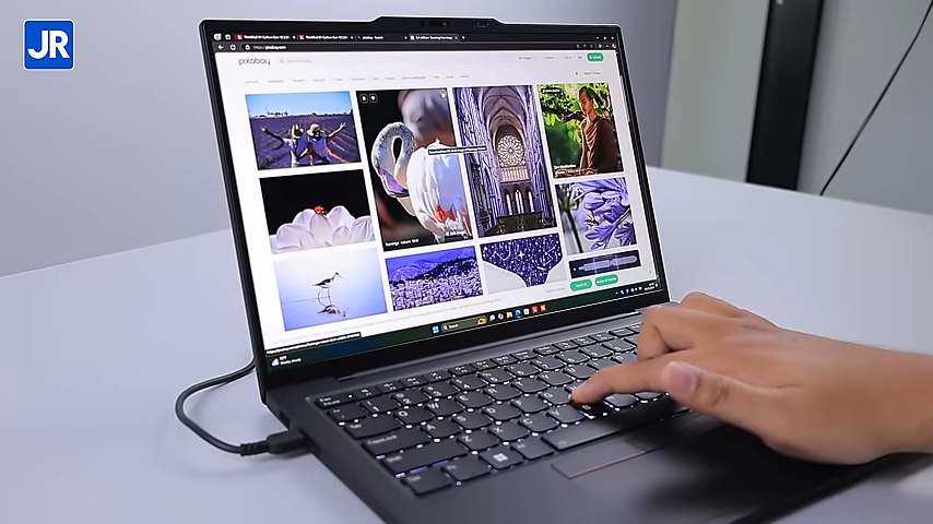 Lenovo ThinkPad X1 Carbon Gen 12 23