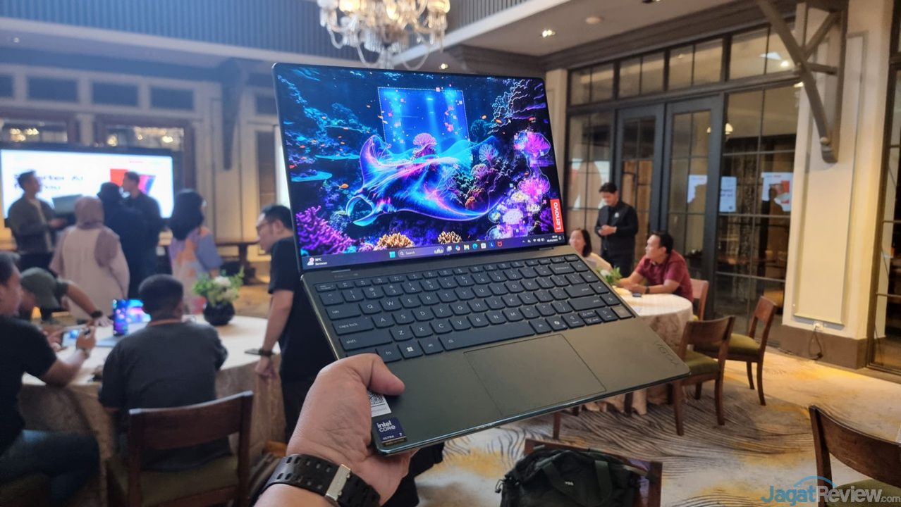 Laptop Lenovo dengan Under Display Camera Segera Hadir di Indonesia 2 Lenovo 2025 Laptop Launching 02
