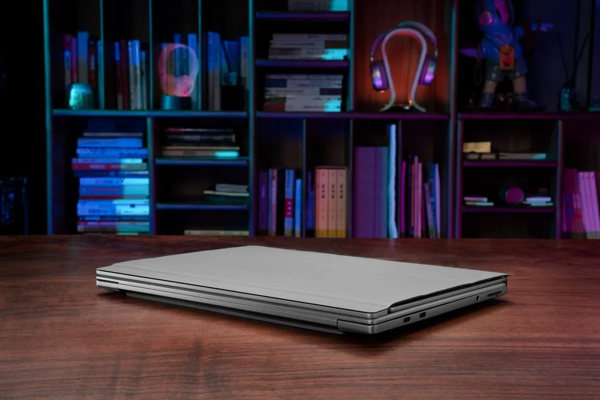Lenovo Pamer ThinkBook Codename Flip, Laptop Layar Lipat! 3 Lenovo Thinkbook Concept Flip 2