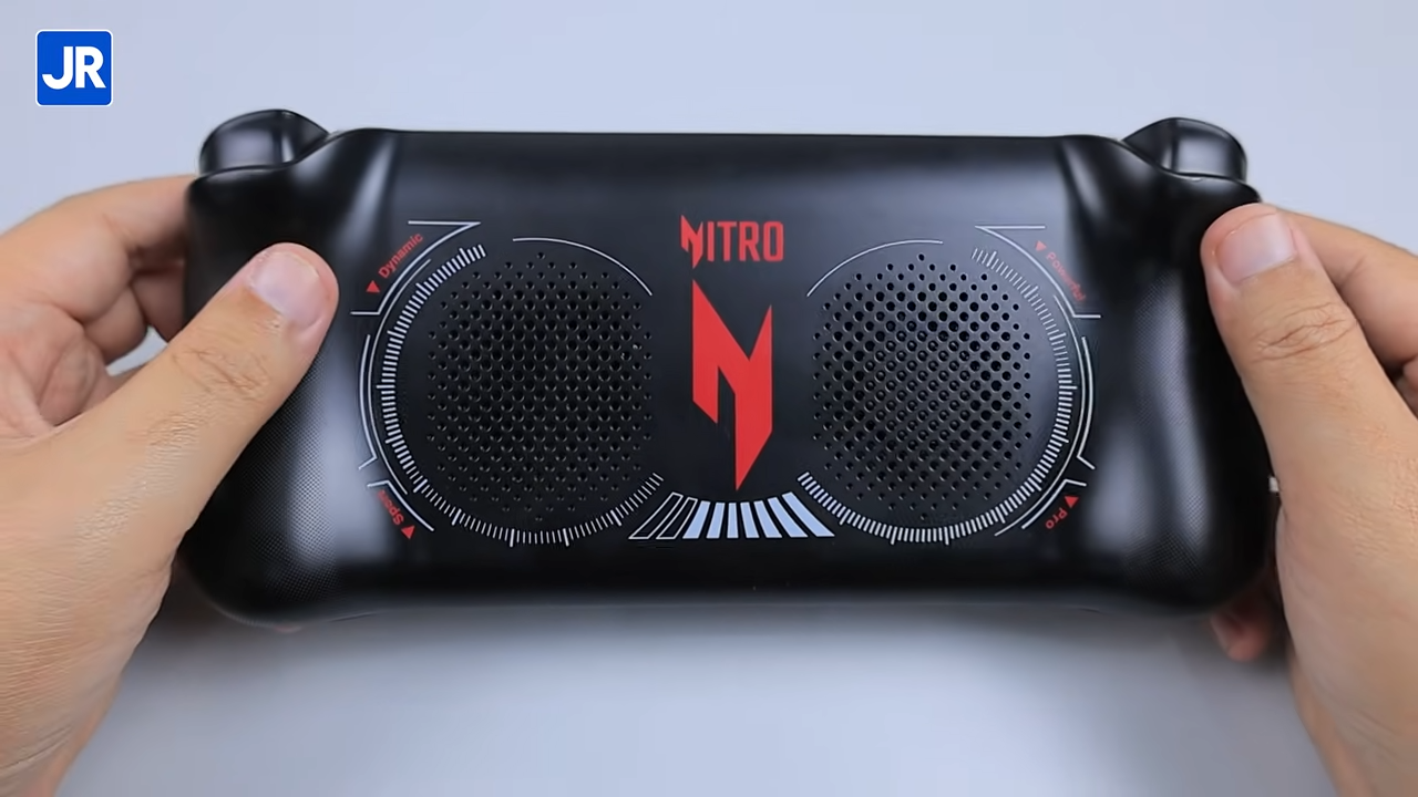 Acer Nitro Blaze 7 10