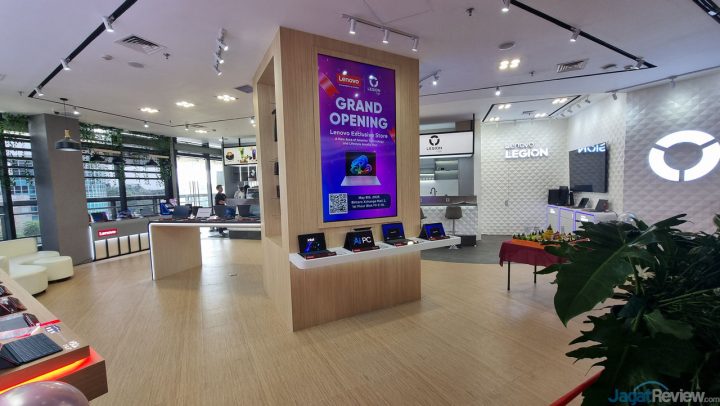 Exclusive Store Terbaru Lenovo Bikin Kita Bisa Ngopi Sambil Belanja Laptop 1 LES BxC 01
