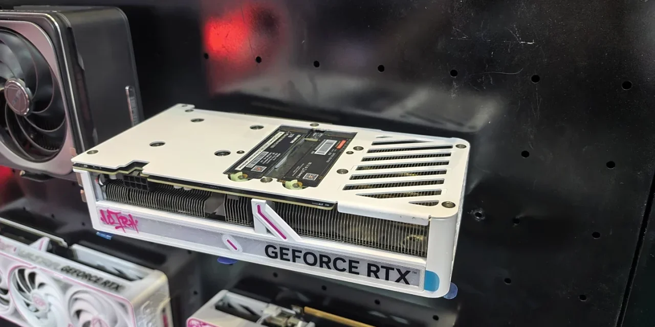 Colorful GPU dengan dua slot SSD M.2