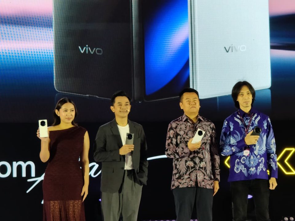 vivo V60 Meluncur, V Series Pertama dengan Telefoto 10X Zoom